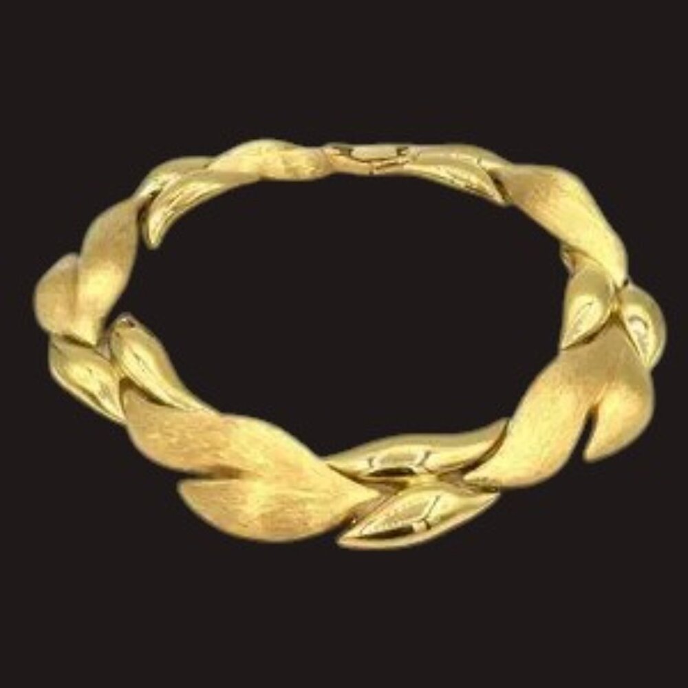 Stunning Vintage Givenchy Chunky Leaf Look Necklace Goldtone - Picture 4 of 5